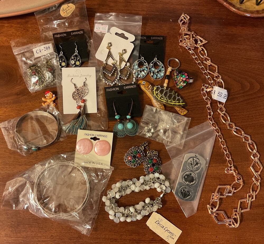 NEW JEWELRY BUNDLE 20+ Mixed Fashion Jewelry NWT